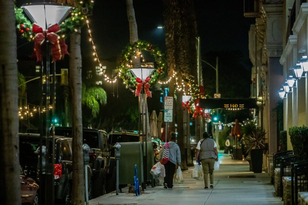 Downtown Long Beach Alliance Launches Festive Decor & Lighting Competition for the Season of Giving