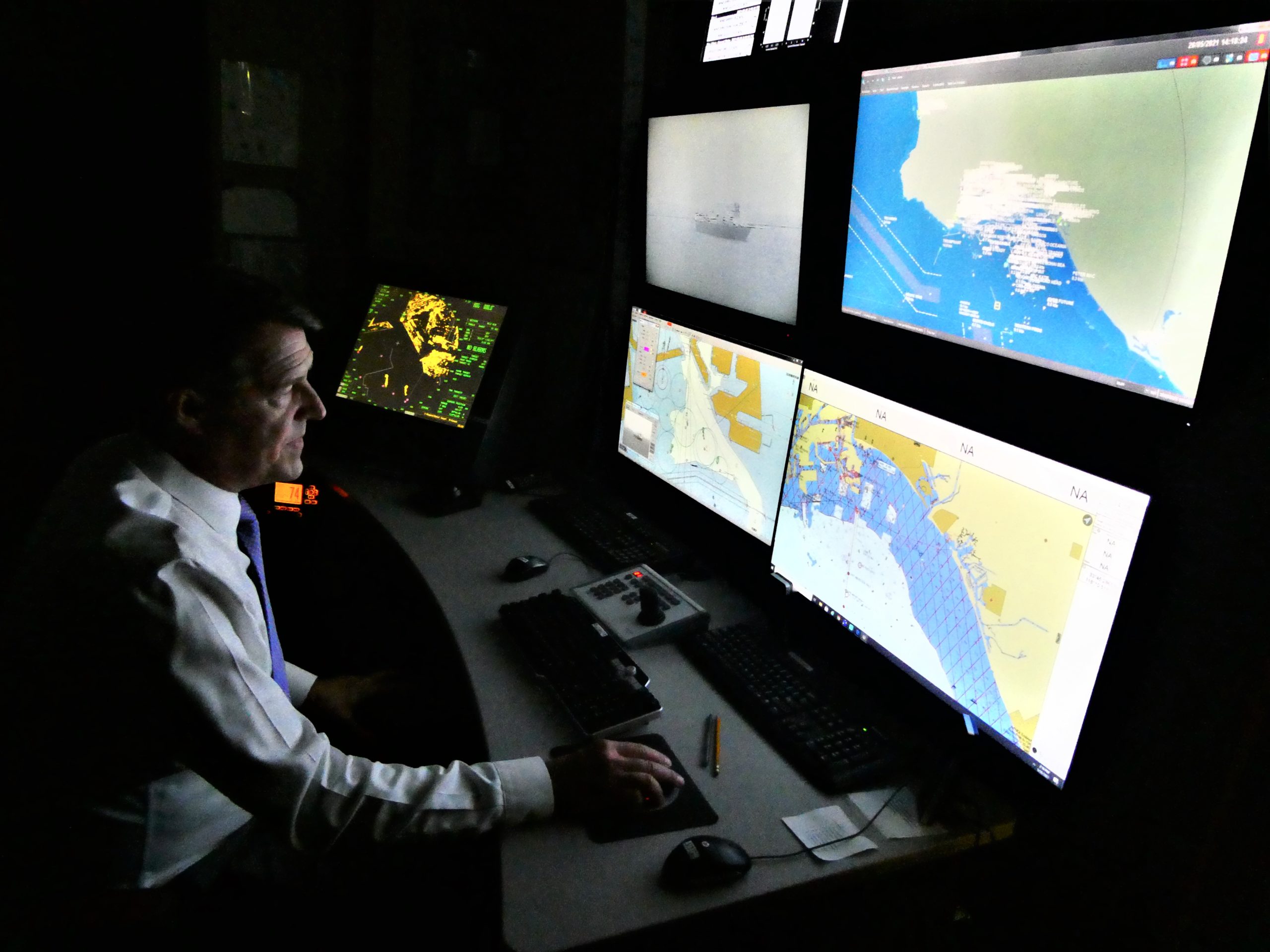 Jacobsen Pilot Services President/CEO Tom Jacobsen studies the Port radar map